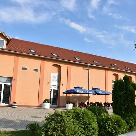 Stari Mlin Hotel Vrsac Zewnętrze zdjęcie