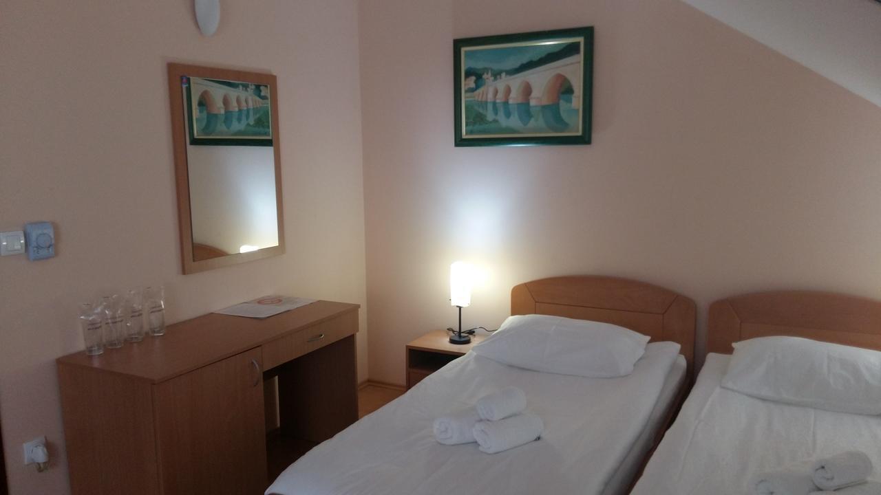Stari Mlin Hotel Vrsac Zewnętrze zdjęcie